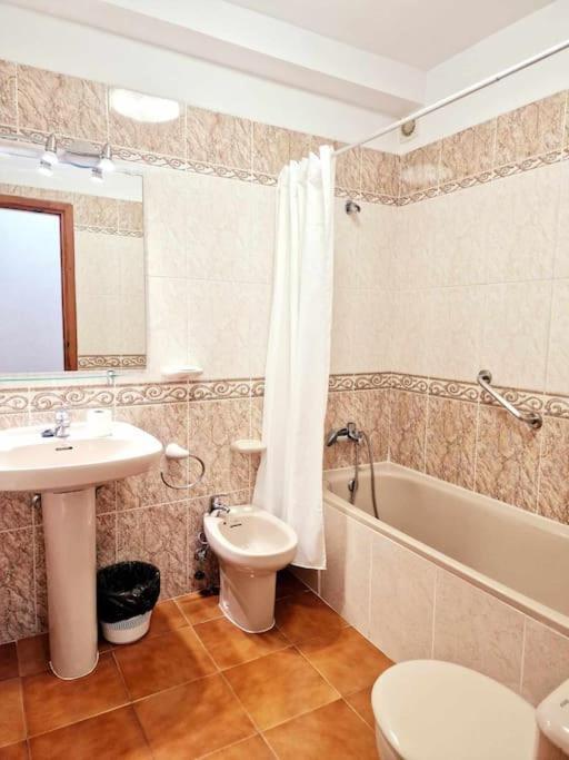 Comfortable Centrally Located Apartment Playa Feñabe Екстериор снимка